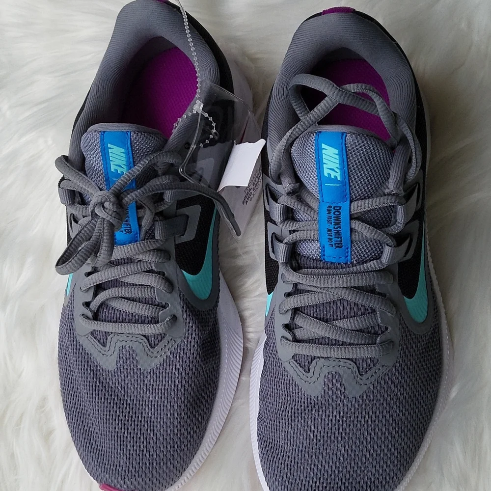 Nike - Picture 1 of 3